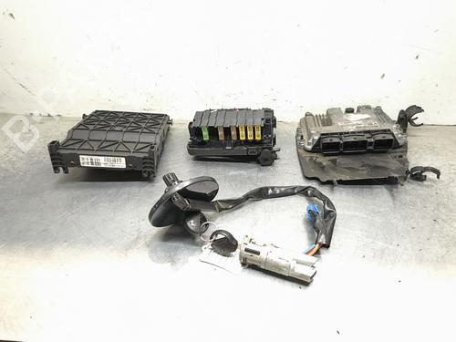 Used Electronic module Electronic module PEUGEOT 206+ (2L_, 2M_) 1.4 HDi eco 70 (68 hp) 33992318 33992318