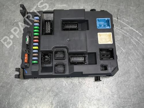 fuse-box-citroen-c3-ii-sc_-2009-33555945 main image