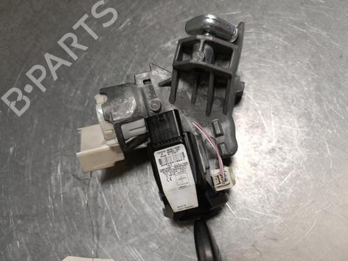 Used Ignition barrel TOYOTA YARIS (_P13_) 1.0 (KSP130_, KSP130) (69 hp) 28165748