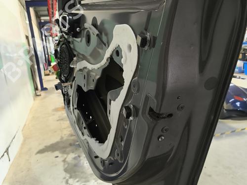 right-front-door-citroen-c3-iii-sx-2016-33209586 main image