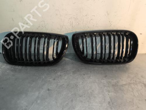 Grelha BMW 3 (E46) 318 d (116 hp) 32995980