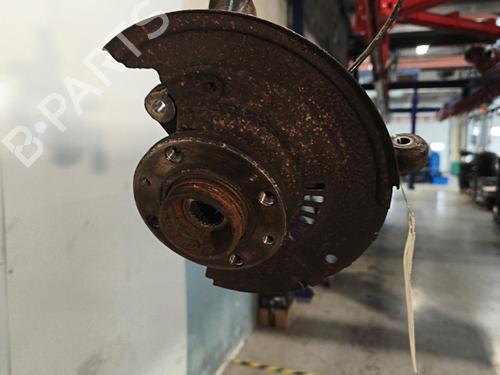 Left front steering knuckle RENAULT CLIO V (B7_) 1.5 Blue dCi 85 (B7AG) | BP38188536M25 - Image 2
