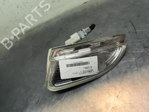 Clignotant avant gauche RENAULT TWINGO II (CN0_) 1.2 16V (CN04, CN0B) (75 hp) 31972322