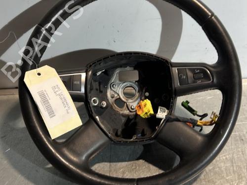 Used Steering wheel AUDI A3 Sportback (8PA) 2.0 TDI 16V (140 hp) 21713412