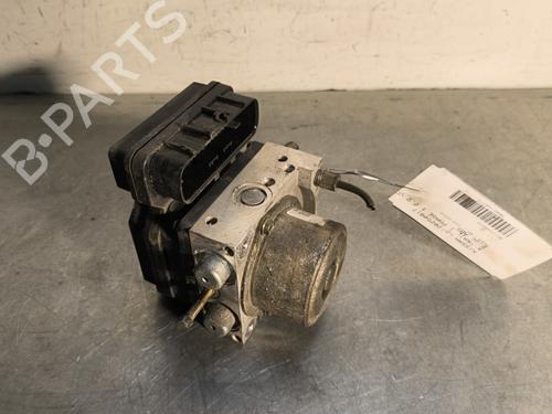 ABS Bremseaggregat NISSAN X-TRAIL I (T30) 2.2 Di 4x4 (114 hp) 30105040