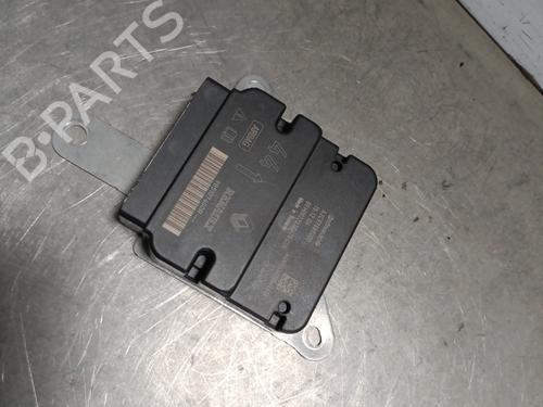 ecu-airbags-renault-captur-i-j5_-h5_-2013-29003596 main image