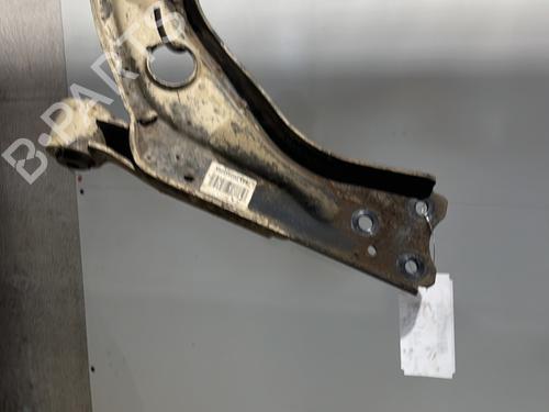 Used Left front suspension arm PEUGEOT 308 SW II (LC_, LJ_, LR_, LX_, L4_) 2.0 BlueHDi 150 (150 hp) 22789640