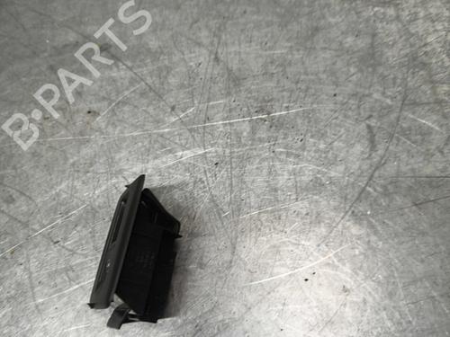 Used Right front window switch Right front window switch VW SCIROCCO III (137, 138) 2.0 TDI (170 hp) 33992331 33992331