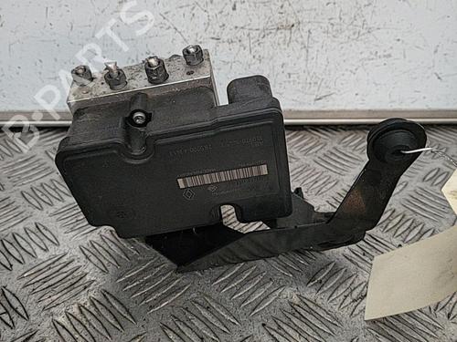 Used ABS pump RENAULT MEGANE III Hatchback (BZ0/1_, B3_) 1.5 dCi (BZ0C) (90 hp) 21718861