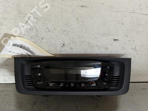 Used Climate control SEAT IBIZA IV (6J5, 6P1) 1.9 TDI (105 hp) 28443088