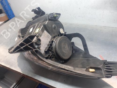Used Right headlight Right headlight CITROËN C3 II (SC_) 1.4 (73 hp) 32996158 32996158