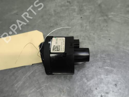 Used Headlight switch Headlight switch VW POLO V (6R1, 6C1) 1.2 TSI 16V (90 hp) 32996986 32996986