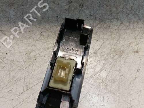 Used Right front window switch Right front window switch RENAULT CAPTUR I (J5_, H5_) 0.9 TCe 90 (90 hp) 21693543 21693543