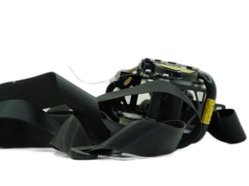 front-left-seatbelt-peugeot-108-2014-36554083 main image