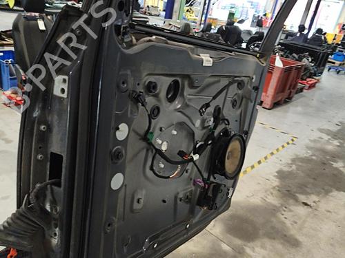 Used Right front door Right front door 38474684 38474684