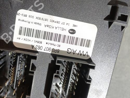 fuse-box-audi-a3-convertible-8p7-2008-2009-2010-2011-2012-2013-29330705 main image