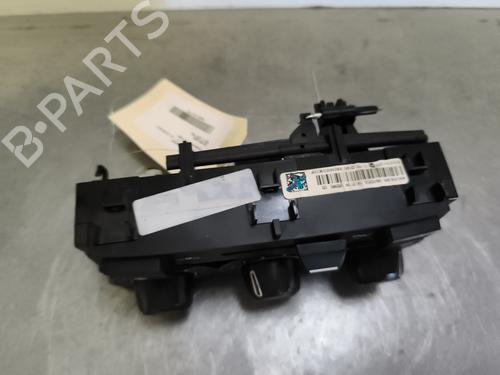AC Styreenhet / Manøvreringsenhet CITROËN C3 II (SC_) 1.4 (73 hp) 28442396