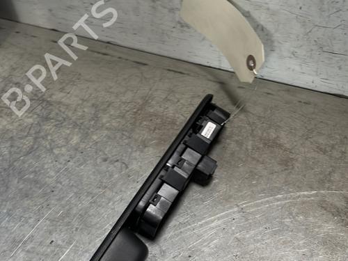 Used Right front window switch Right front window switch PEUGEOT 307 (3A/C) 2.0 HDi 110 (107 hp) 27328379 27328379