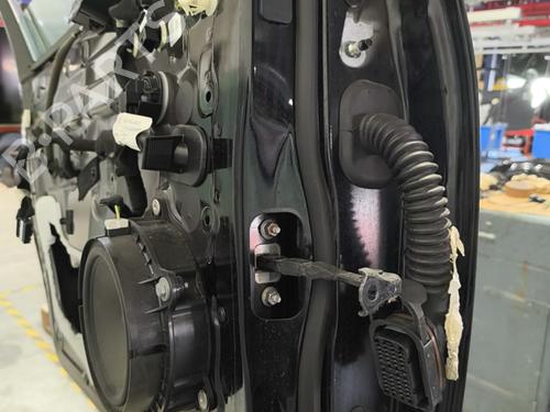 Used Left front door Left front door RENAULT CLIO V (B7_) 1.5 Blue dCi 85 (B7AG) (86 hp) 33556085 33556085