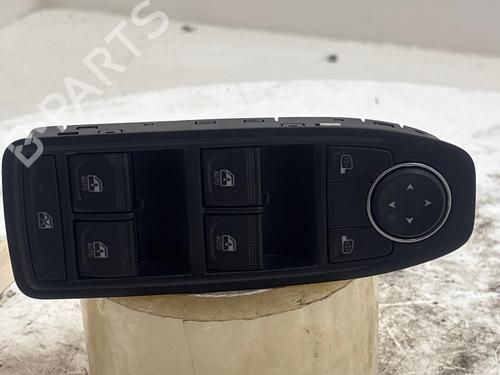 comutador-vidro-frente-esquerdo-renault-clio-v-b7_-2019-39639726 main image