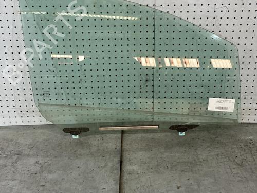 Used Front right door window TOYOTA YARIS (_P9_) 1.0 VVT-i (KSP90_, KSP90R) (69 hp) 21706443