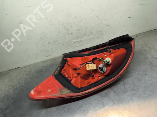 Used Right taillight Right taillight TOYOTA RAV 4 III (_A3_) 2.2 D 4WD (ALA30_, ALA30R) (136 hp) 31662882 31662882