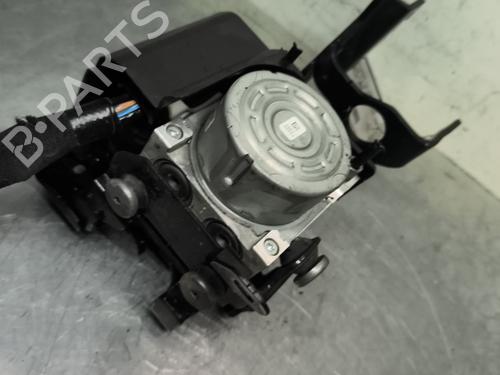 Used ABS pump PEUGEOT 208 II (UB_, UP_, UW_, UJ_) 1.2 PureTech 75 (75 hp) 30553302
