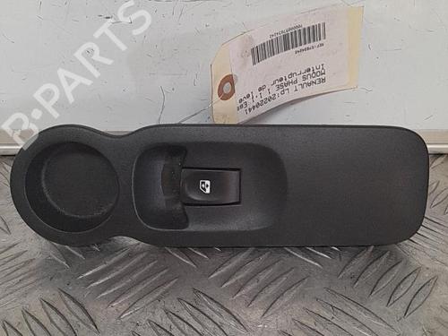 Used Right front window switch Right front window switch RENAULT MODUS / GRAND MODUS (F/JP0_) 1.2 (JP0C, JP0K, FP0C, FP0K, FP0P, JP0P, JP0T) (75 hp) 21696026 21696026