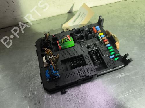Used Fuse box CITROËN C5 III (RD_) 1.6 HDi 110 (RD9HZC) (109 hp) 29384372