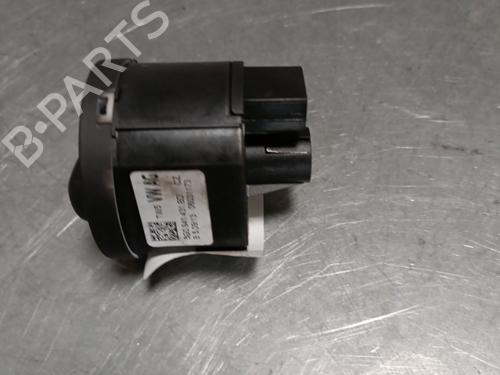 Used Headlight switch Headlight switch VW GOLF VII (5G1, BQ1, BE1, BE2) 1.6 TDI (105 hp) 29003530 29003530