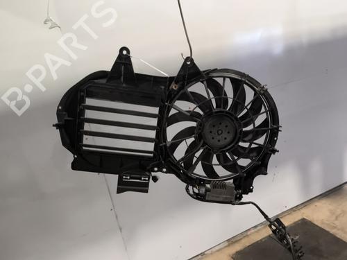 Køleventilator elektrisk AUDI A4 B6 Avant (8E5) 1.9 TDI (130 hp) 31972257