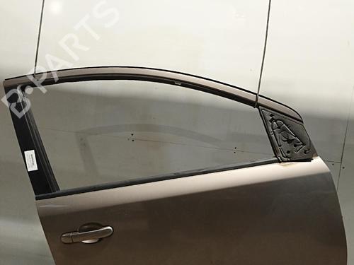 right-front-door-nissan-note-e11-ne11-2005-2006-2007-2008-2009-2010-2011-2012-2013-39639022 main image