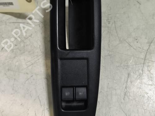 Used Left front window switch VW POLO (9N_, 9A_) 1.4 TDI (70 hp) 25336326
