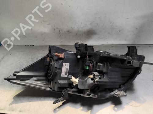 Used Right headlight Right headlight TOYOTA AURIS (_E15_) 2.0 D-4D (ADE150_, ADE150R) (126 hp) 28442522 28442522