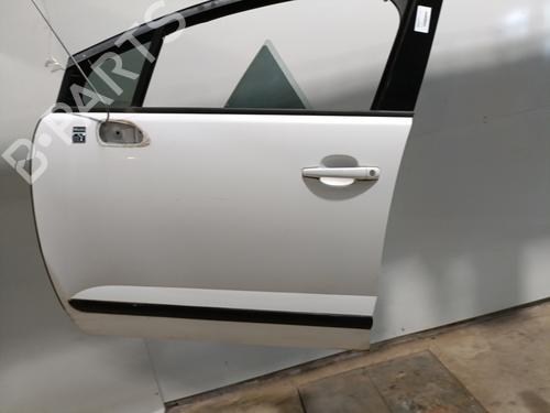 Used Left front door PEUGEOT 3008 I MPV (0U_) 2.0 HDi Hybrid4 (163 hp) 28443219
