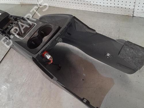 Used Middle console Middle console AUDI A3 (8V1, 8VK) 1.6 TDI (110 hp) 21719821 21719821