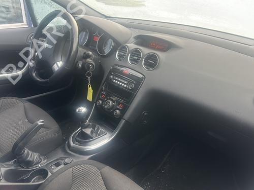 Front left quarter glass PEUGEOT 308 SW I (4E_, 4H_) 1.6 HDi | BP31662798C111