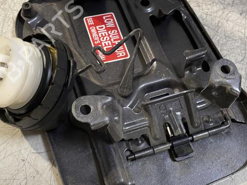 Fuel flap TOYOTA AVENSIS Estate (_T27_) 2.0 D-4D (ADT270_, ADT270R) | BP25985451C131