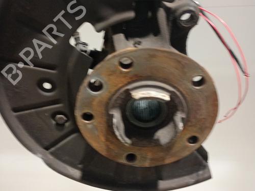 Used Right front steering knuckle Right front steering knuckle VW TOUAREG (7P5, 7P6) 3.0 V6 TDI (204 hp) 26180422 26180422