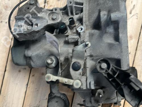 Used Gearbox Gearbox PEUGEOT 208 I (CA_, CC_) 1.2 VTI 82 (82 hp) 21701243 21701243