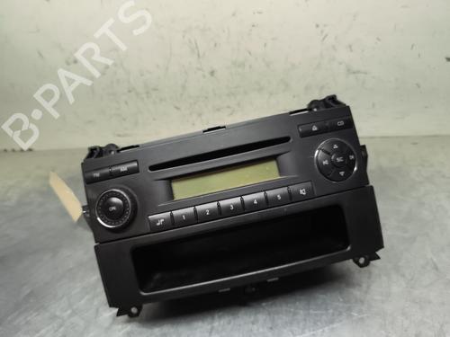 Used Radio Radio MERCEDES-BENZ VITO Bus (W639) 111 CDI (639.701, 639.703, 639.705) (116 hp) 32123090 32123090