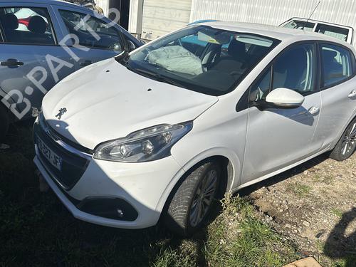 Brukte deler til PEUGEOT 208 I (CA_, CC_) 1.2 PureTech 82 4831345