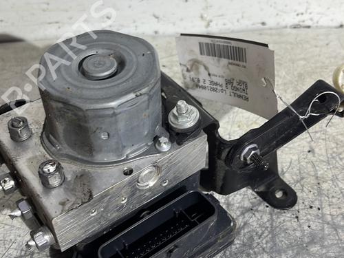 ABS pump RENAULT TWINGO III (BCM_, BCA_) 0.9 TCe 95 | BP22789671M43 