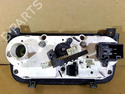 Used Climate control FORD FIESTA V (JH_, JD_) 1.3 (69 hp) 21724542