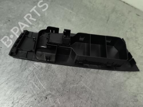 right-front-window-switch-vw-polo-vi-aw1-bz1-ae1-2017-32995132 main image