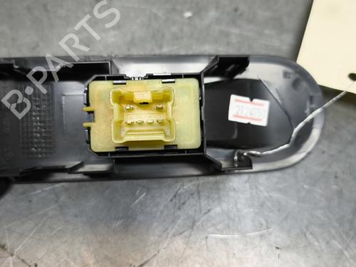 right-front-window-switch-renault-captur-i-j5_-h5_-2013-33122889 main image