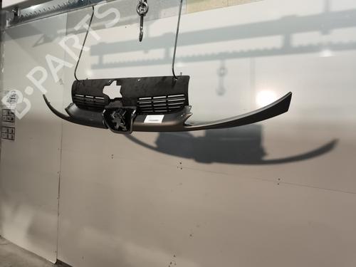 Atrapa chłodnicy / Grill PEUGEOT 206 Hatchback (2A/C) 1.4 i | BP29733615C40 