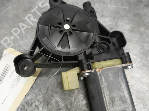 Vindusheismekanisme venstre foran AUDI A3 Sportback (8VA, 8VF) 35 TFSI (150 hp) 32995211