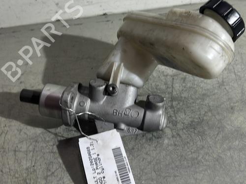 Used Brake master cylinder RENAULT TWINGO II (CN0_) 1.2 16V (CN0K, CN0V, CN0A) (76 hp) 28302281
