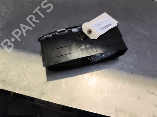 Used Air vent RENAULT CLIO III (BR0/1, CR0/1) 1.2 16V (BR02, BR0J, BR11, CR02, CR0J, CR11) (75 hp) 28442413